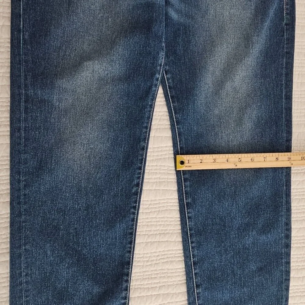 True Religion Geno Big T Flap Jeans Men's 36x32 Med Wash Relaxed‎ Slim NWT NEW
